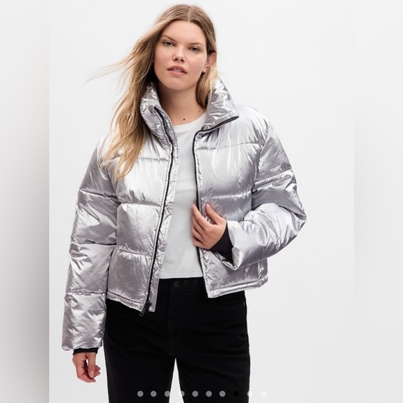 GAP cropped puffer - Picture 1 of 3